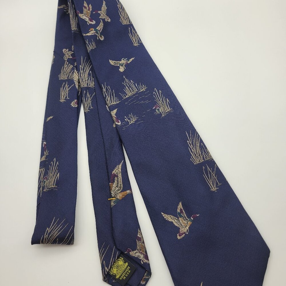 Oxxford Clothes Duck Themed Tie 3" x 59.5"